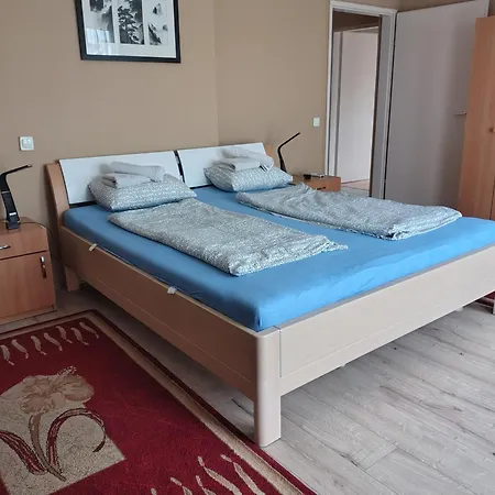 Valentin House בית נופש שיופוק