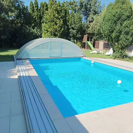 Valentin House בית נופש שיופוק